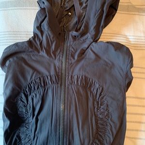 Grey reversible lululemon jacket - size 4